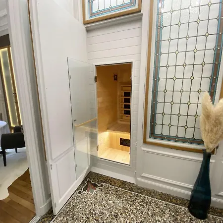Le Clovis Sauna